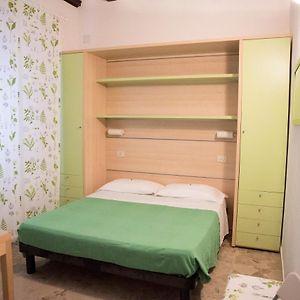 Camera standard con letto king size